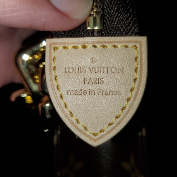 Authentic Brand New LV Toiletry 26 & 19. - Picture 8 of 9
